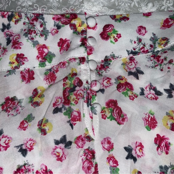 NWOT Free People Floral Shorts With Scalloped Hem Lace - Picture 5 of 10